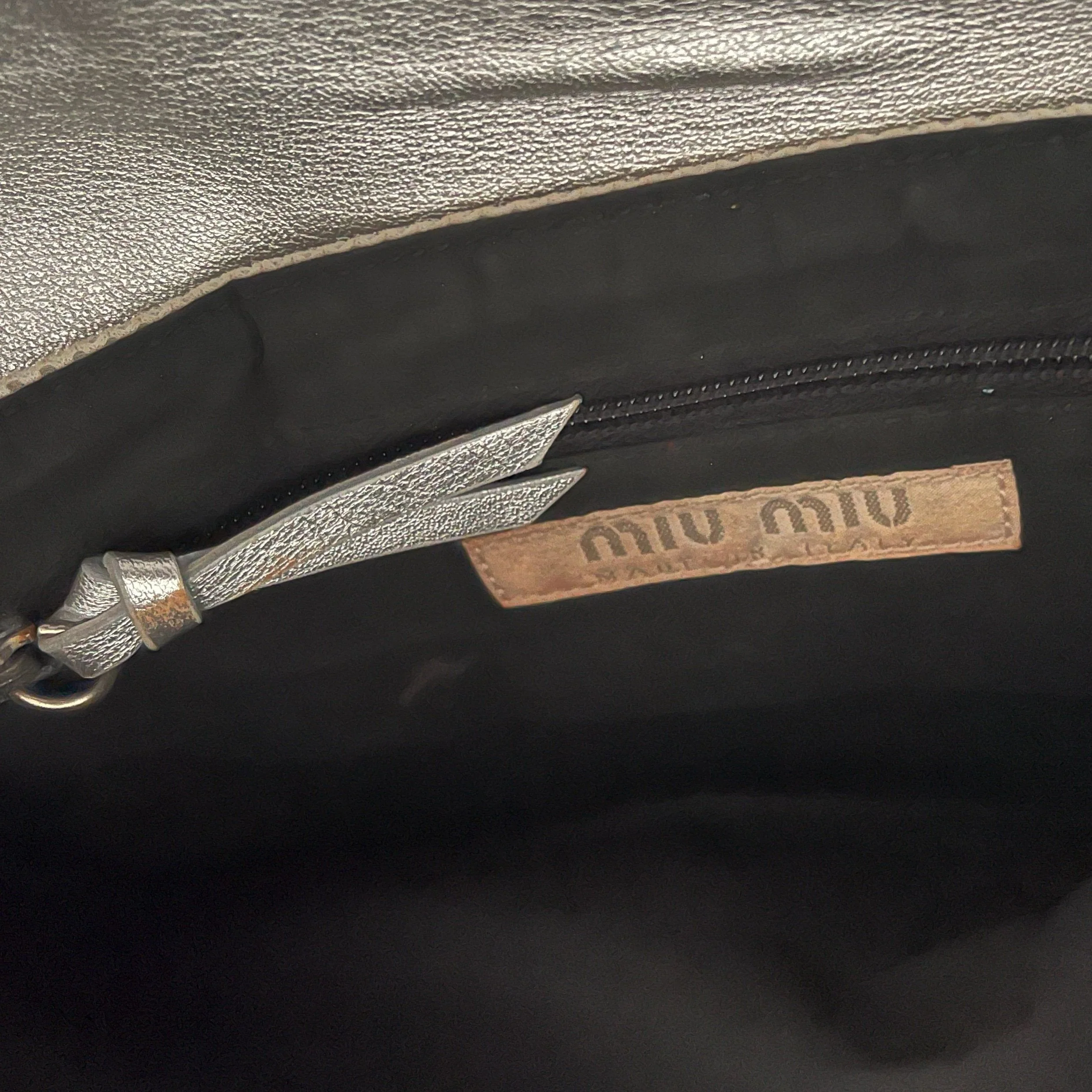 Miu Miu Silver Textured Shoulder Bag - Image 3