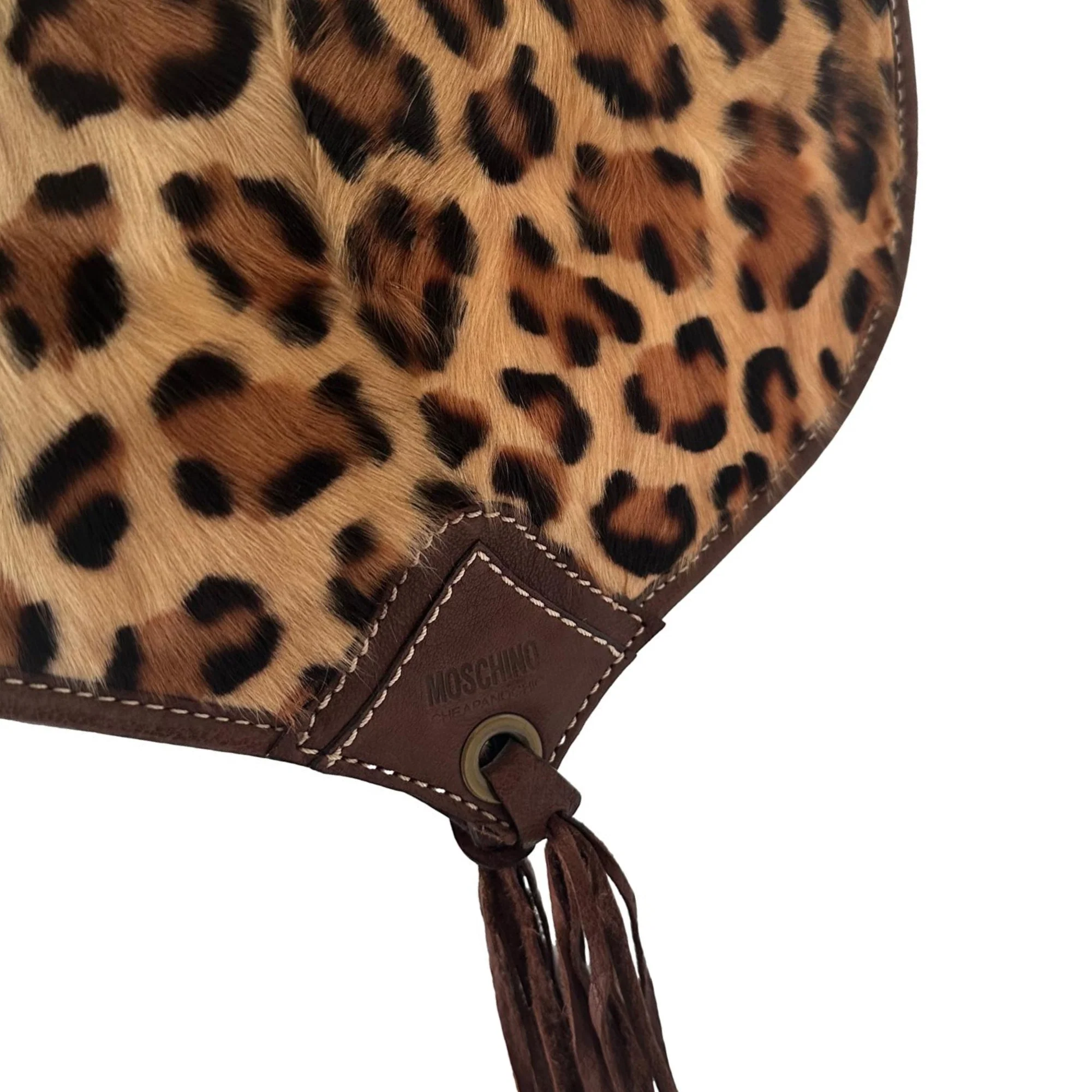 Moschino Cheetah Heart Chain Bag - Image 2