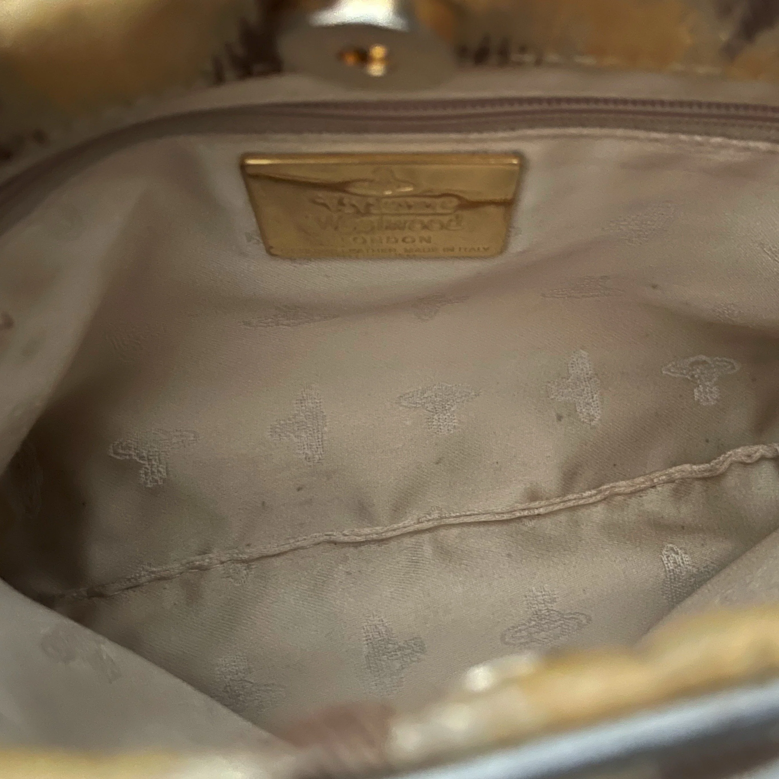 Vivienne Westwood Tan Textured Shoulder Bag - Image 4