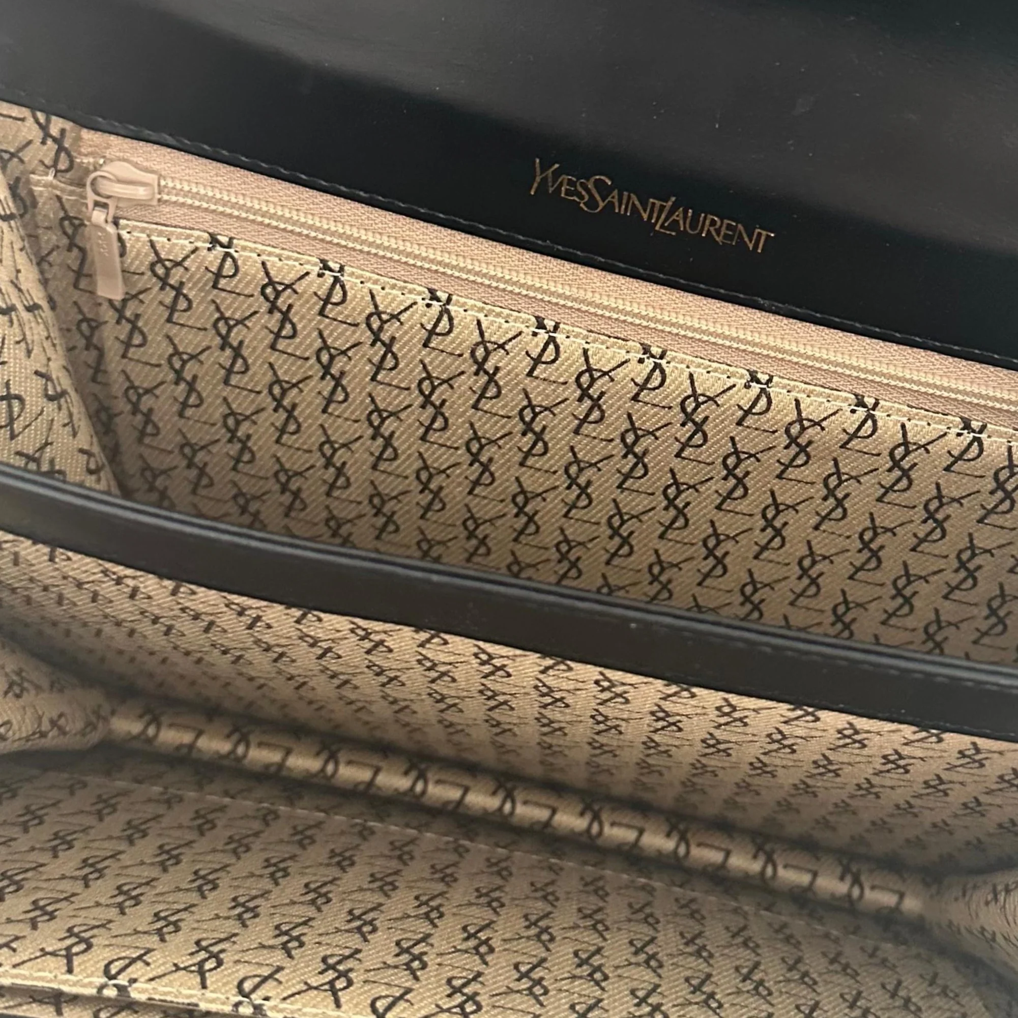 YSL Black Leather Embossed Shoulder Bag - Image 4